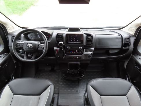 Used 2025 RAM ProMaster 2500 w/ Convenience Group FWD image 5