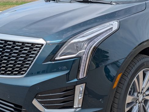 Used 2026 Cadillac XT5 Premium Luxury w/ LPO, Floor Liner Package AWD/4WD image 14