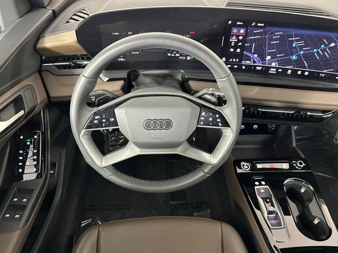 Used 2025 Audi Q6 e-tron Premium w/ Convenience Package image 13