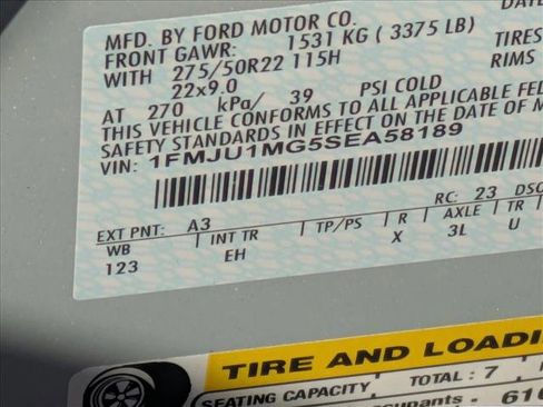 New 2025 Ford Expedition Platinum w/ Stealth Performance Package image 17