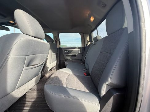 Used 2015 RAM 2500 SLT w/ Luxury Group image 19