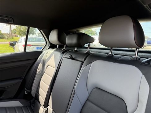 New 2025 Volkswagen GTI SE image 18