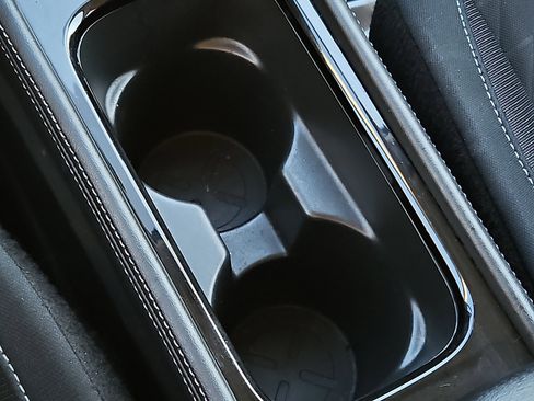 Certified 2024 Nissan Kicks SV image 24