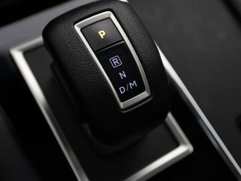 Used 2024 Mitsubishi Outlander ES image 24