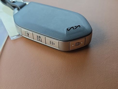 New 2025 Kia Telluride AWD image 33