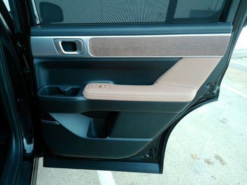 Used 2024 Hyundai Santa Fe Limited image 27