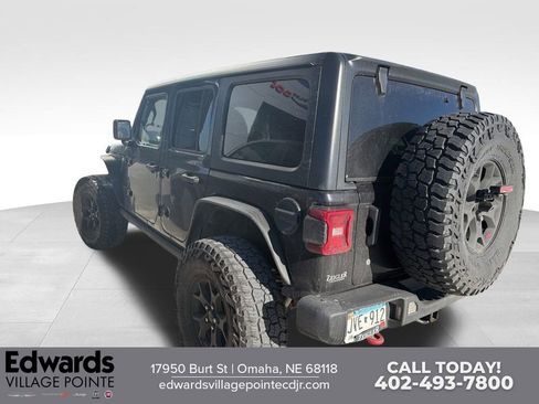 Used 2019 Jeep Wrangler Unlimited Rubicon w/ Dual Top Group image 2