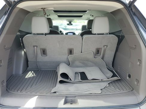 Certified 2020 Chevrolet Traverse Premier FWD image 33