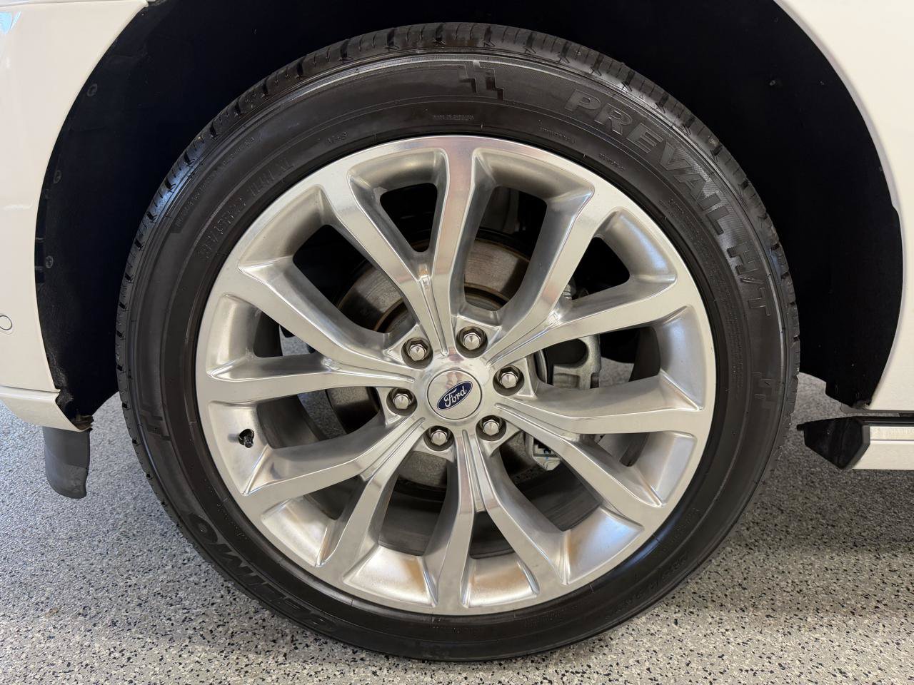 Used 2019 Ford Expedition Platinum RWD image 10