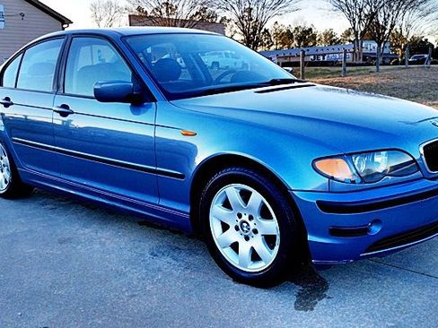 Used 2002 BMW 325i Sedan image 9