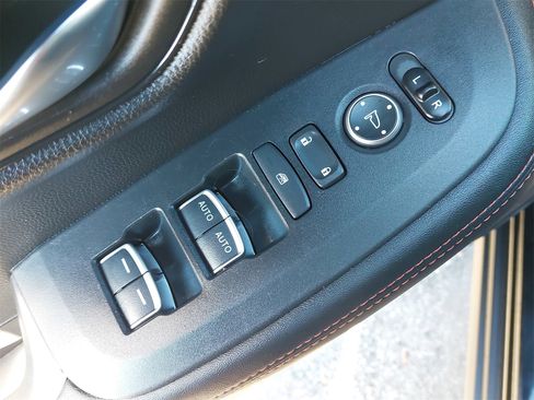 Used 2023 Honda HR-V Sport image 28