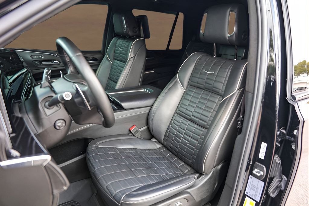 Used 2024 Cadillac Escalade V AWD/4WD image 7
