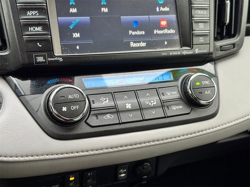 Used 2017 Toyota RAV4 Limited image 25
