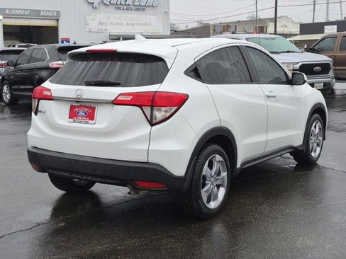 Used 2022 Honda HR-V LX image 6