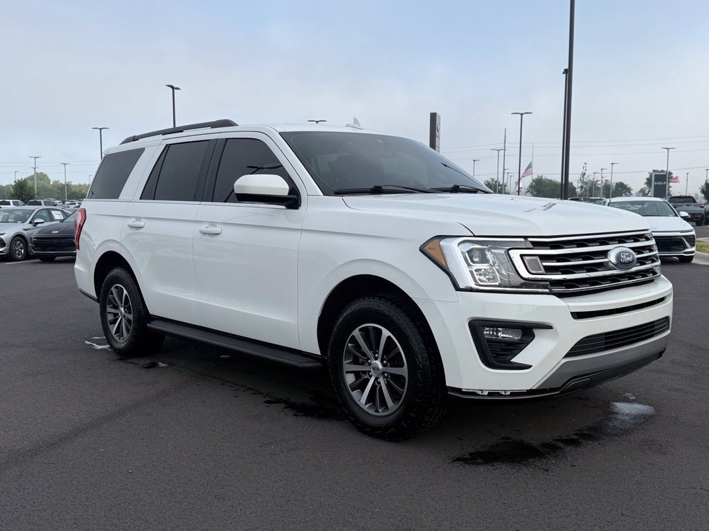 Used 2021 Ford Expedition XLT RWD image 3