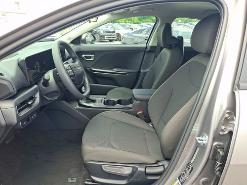 New 2026 Kia K4 FWD image 9