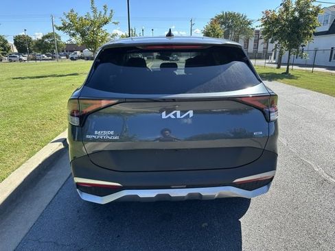 Used 2023 Kia Sportage LX image 18