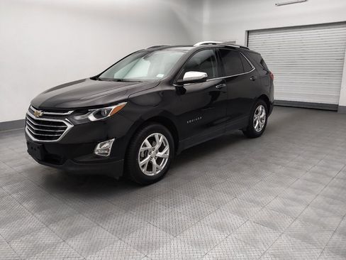 Used 2020 Chevrolet Equinox Premier AWD/4WD image 2