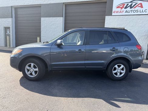 Used 2008 Hyundai Santa Fe GLS FWD image 2