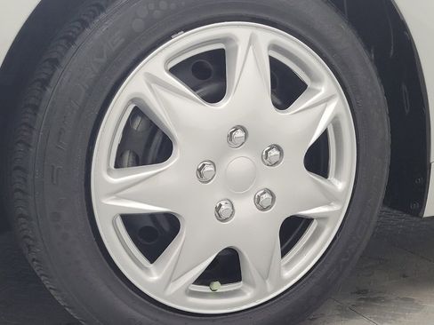 Used 2023 Toyota Corolla LE image 31