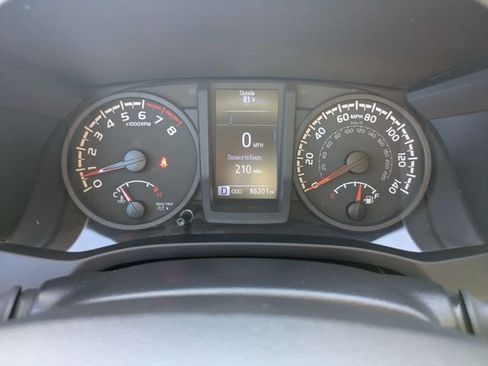 Used 2022 Toyota Tacoma SR AWD/4WD image 26