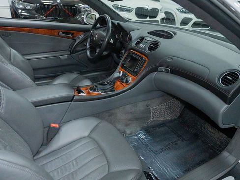Used 2004 Mercedes-Benz SL 55 AMG image 28