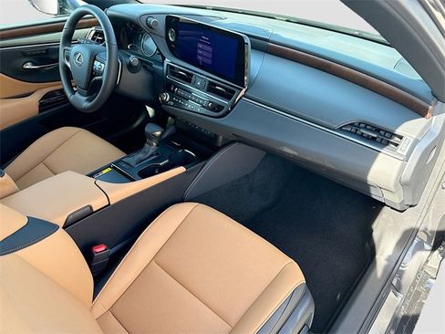 New 2025 Lexus ES 350 w/ Premium Package image 14