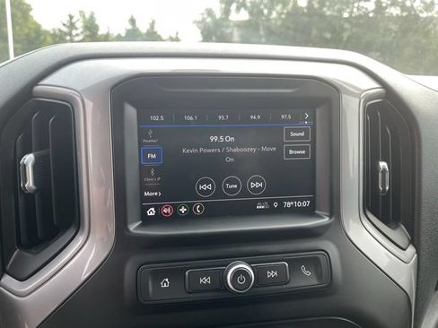 Used 2021 Chevrolet Silverado 1500 Custom Trail Boss w/ LPO, Dark Essentials Package AWD/4WD image 14