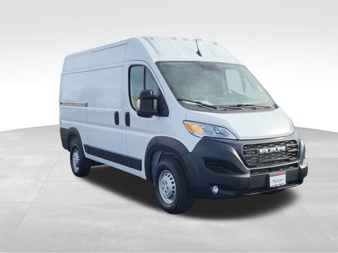 New 2026 RAM ProMaster 1500 w/ Convenience Group image 3