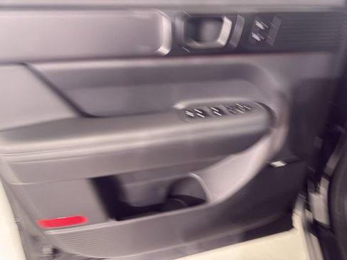 Used 2025 Hyundai Santa Fe Calligraphy AWD/4WD image 17