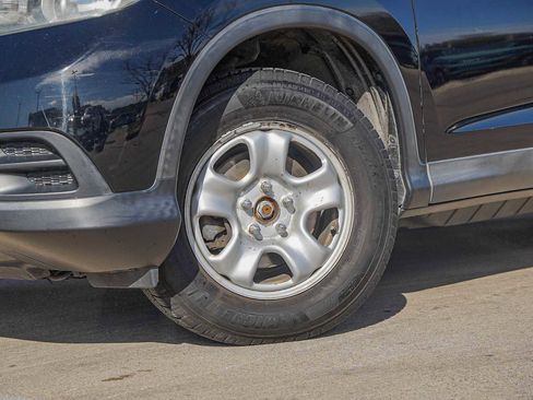 Used 2012 Honda CR-V LX image 2