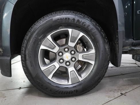 Used 2016 Chevrolet Colorado Z71 AWD/4WD image 30