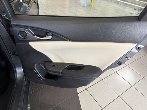 Used 2019 Honda Civic EX image 24