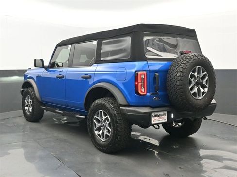 Used 2023 Ford Bronco Badlands image 3