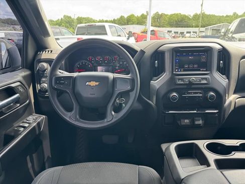 Used 2019 Chevrolet Silverado 1500 Custom AWD/4WD image 12