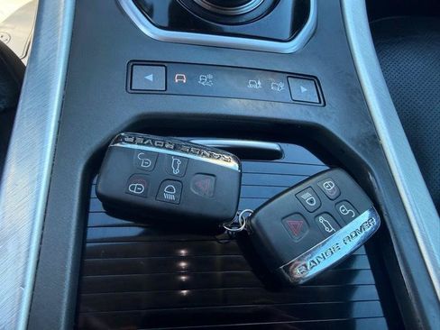 Used 2017 Land Rover Range Rover Evoque SE Premium AWD/4WD image 94