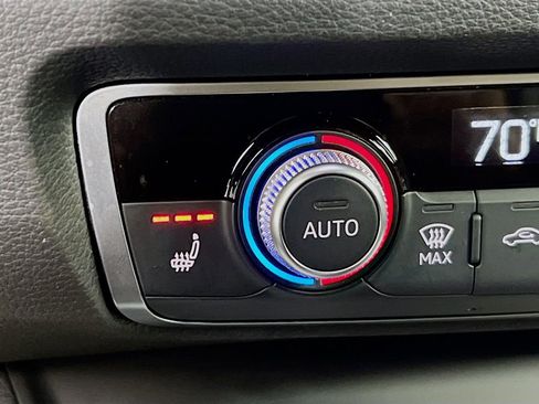 Used 2023 Audi Q3 2.0T Premium Plus w/ Premium Plus Package image 20