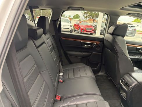 Used 2020 Honda CR-V Touring image 10