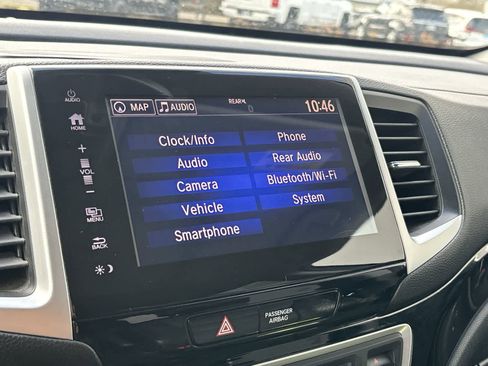 Used 2017 Honda Pilot Elite image 18