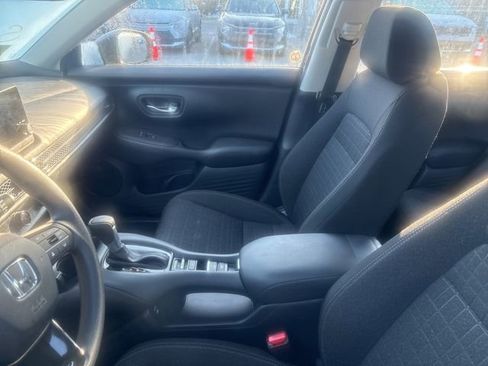 Used 2025 Honda HR-V LX image 20