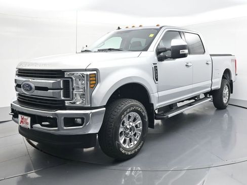 Used 2019 Ford F250 XLT w/ XLT Premium Package AWD/4WD image 1