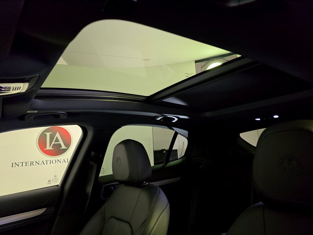 New 2025 Alfa Romeo Stelvio Sprint AWD/4WD image 10
