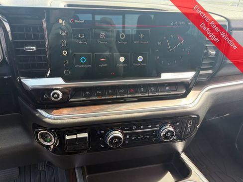 Used 2023 GMC Sierra 1500 SLT w/ SLT Premium Plus Package AWD/4WD image 21
