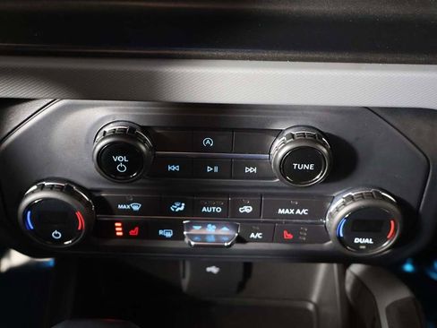 Used 2023 Ford Bronco Big Bend image 40