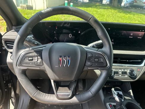 Used 2025 Buick Envista Preferred w/ Convenience I Package FWD image 47