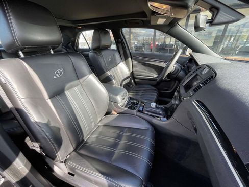 Used 2023 Chrysler 300 S image 14