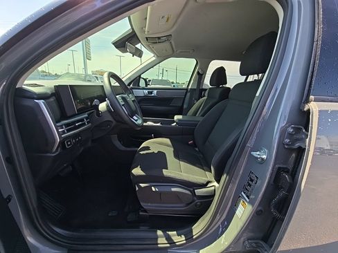Used 2024 Hyundai Santa Fe SE AWD/4WD image 9