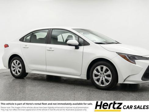 Used 2025 Toyota Corolla LE FWD image 1