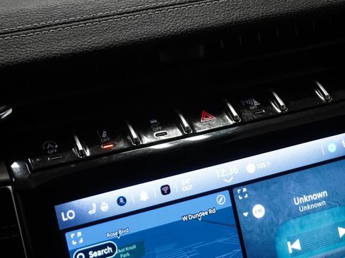 Used 2024 Jeep Grand Cherokee Limited image 20