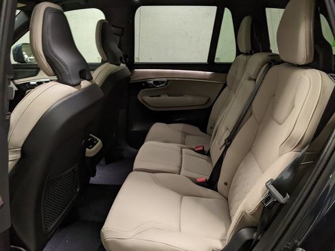 New 2026 Volvo XC90 B6 Plus w/ Protection Package Premier image 23